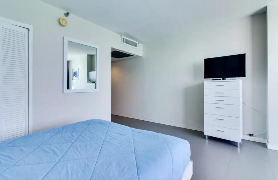 Castle 835 Oceanview Studio On Beach With Pool, Gym, Bars, And Free Parking Miami Beach Bagian luar foto