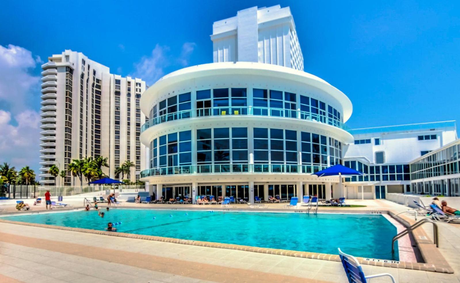 Castle 835 Oceanview Studio On Beach With Pool, Gym, Bars, And Free Parking Miami Beach Bagian luar foto