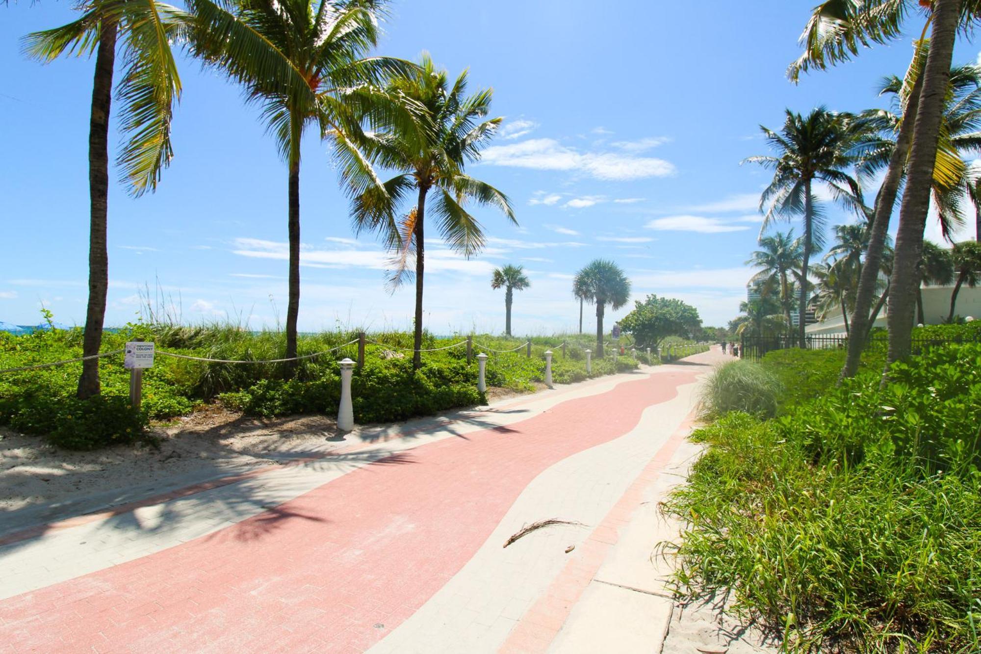 Castle 835 Oceanview Studio On Beach With Pool, Gym, Bars, And Free Parking Miami Beach Bagian luar foto